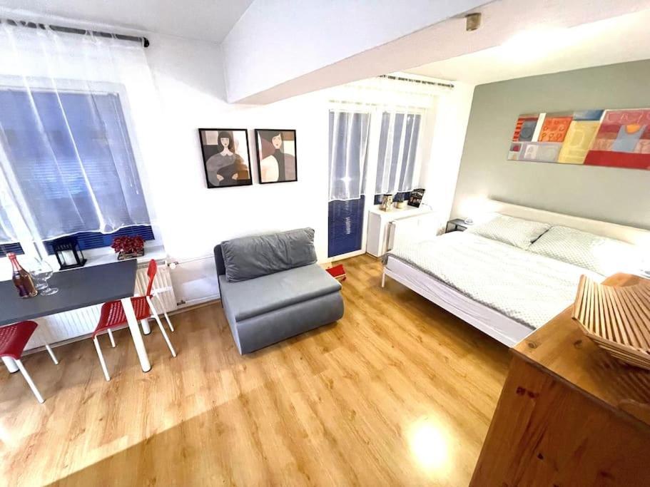 Charming Studio In The Old Town Apartment Bratislava Exterior photo
